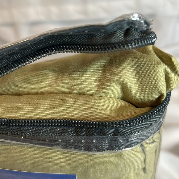 Stylish Prints 4 Piece Sheet Set. Size-Full. Sage Green Color. NWT - Picture 6 of 7